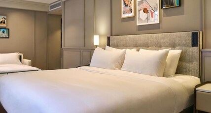 Radisson Blu Hotel, London Bond Street Room Type - Premium Family Room