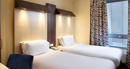 Royal National Hotel Room Type - Twin Room