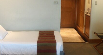The Heritage Hotel Manila Room Type - Deluxe Room Two Double Beds
