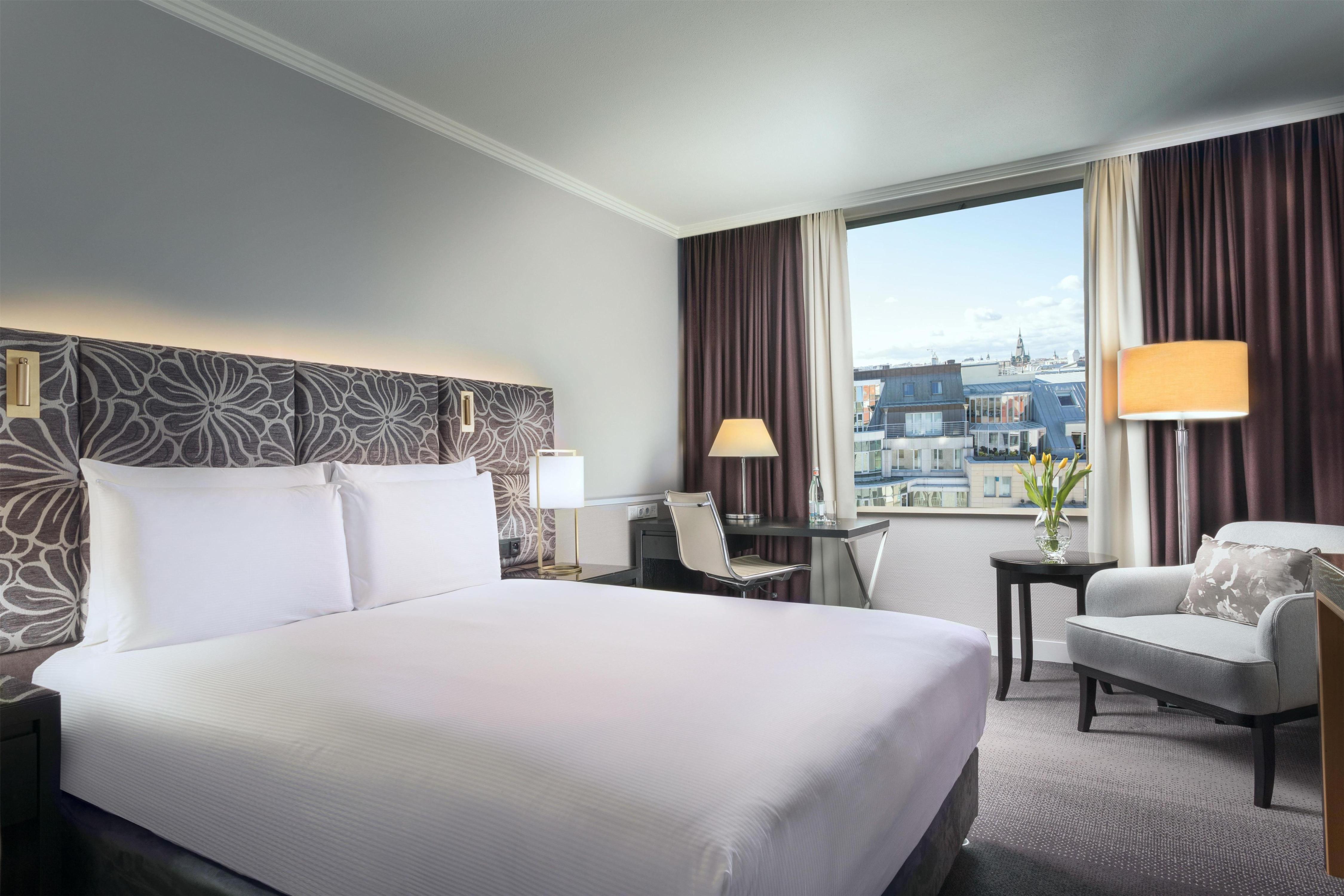 Hilton Prague Old Town Room Type - QUEEN GUEST ROOM
