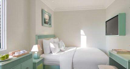Silverland Sil Hotel Room Type - Boutique Double with afternoon tea