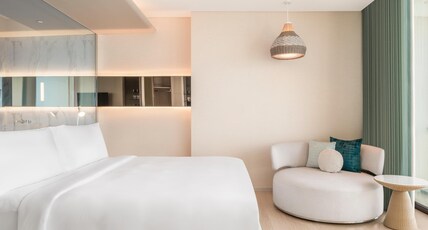 Hilton Pattaya Room Type - King Executive - Oceanfront Hilton Pattaya Room Type - King Executive - Oceanfront