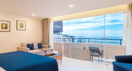 Sunbeam Hotel Pattaya Room Type - Premier Double Room with Sea View Sunbeam Hotel Pattaya Room Type - Premier Double Room with Sea View