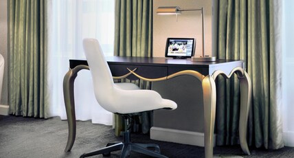 Palmer House a Hilton Hotel Room Type - PREMIUM 2 DBL MOB ACC TUB