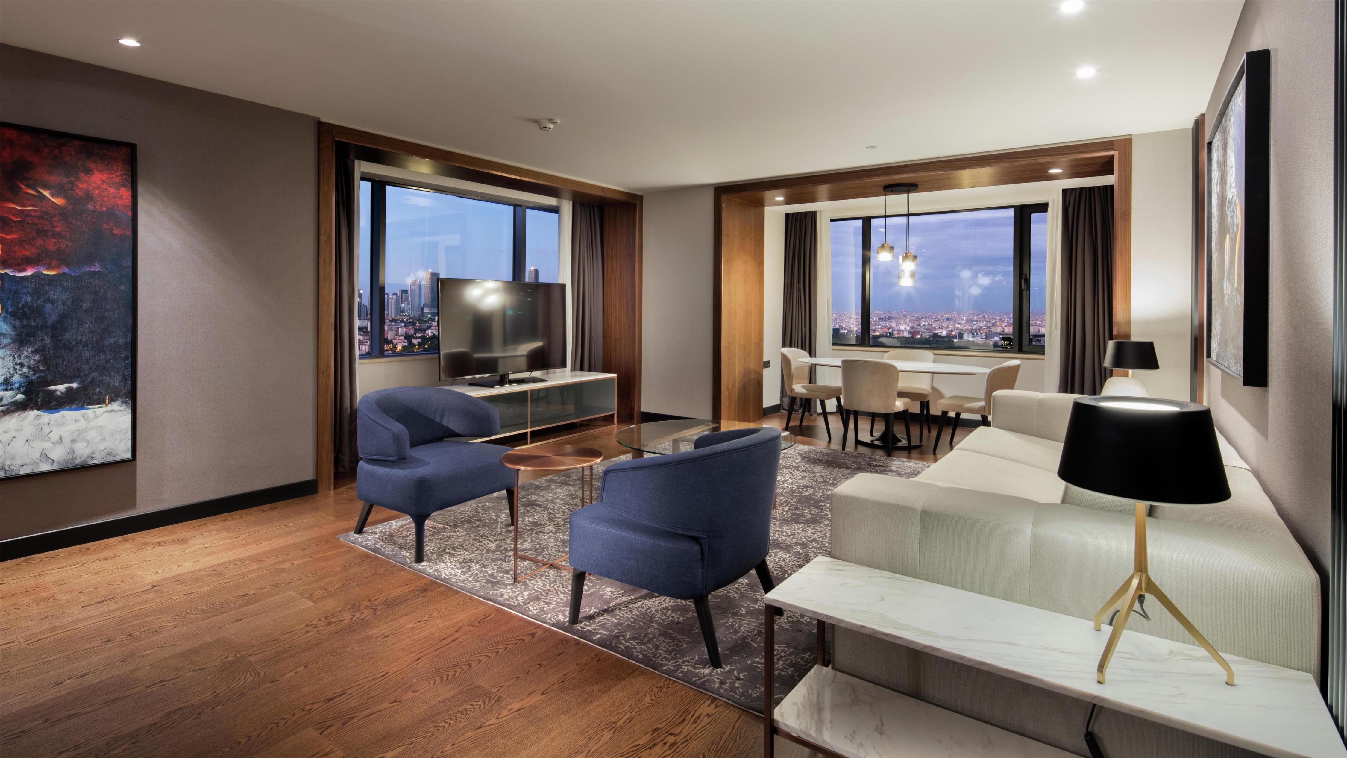 Hilton Istanbul Maslak Room Type - KING ONE BEDROOM DLX SUITE