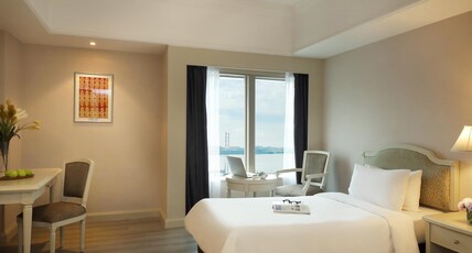 Berjaya Waterfront Hotel, Johor Bahru Room Type - Deluxe City View Twin