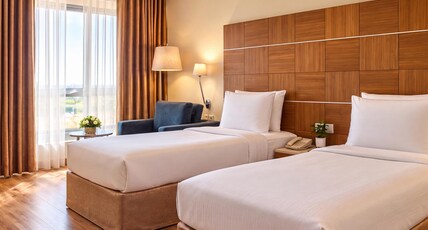 Golden Tulip Muscat Room Type - City View - 2 Single Beds