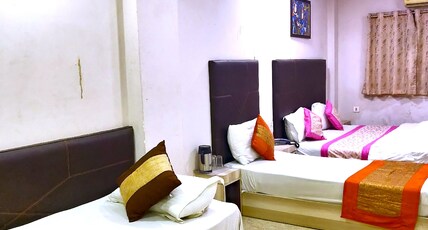 Hotel Sterling Inn at New Delhi Railway Station Room Type - Deluxe Family Suite