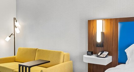 Hampton Inn Akron-Fairlawn Room Type - 1KING STUDY SOFABED NOSMOK