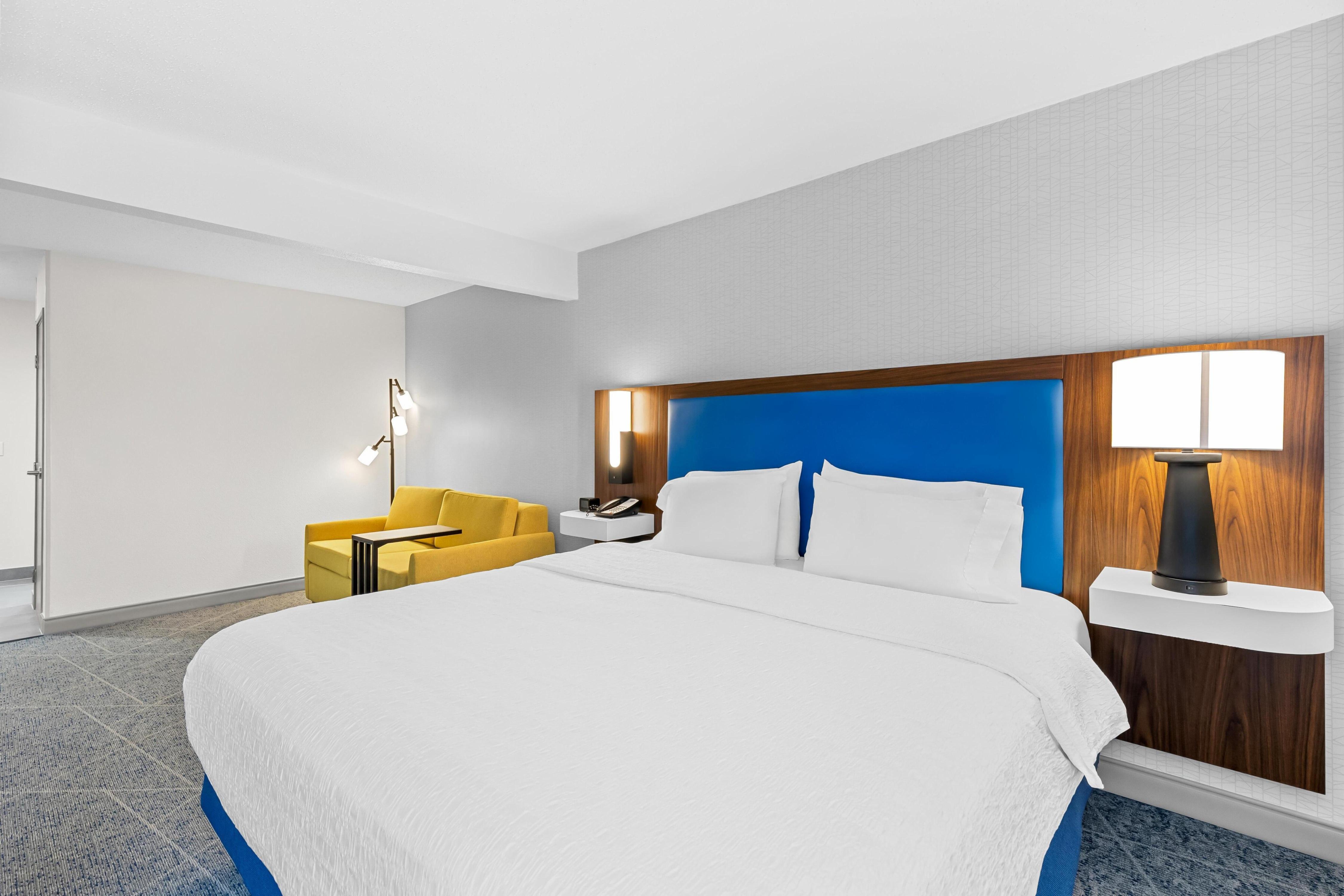 Hampton Inn Akron-Fairlawn - Tap to explore photos