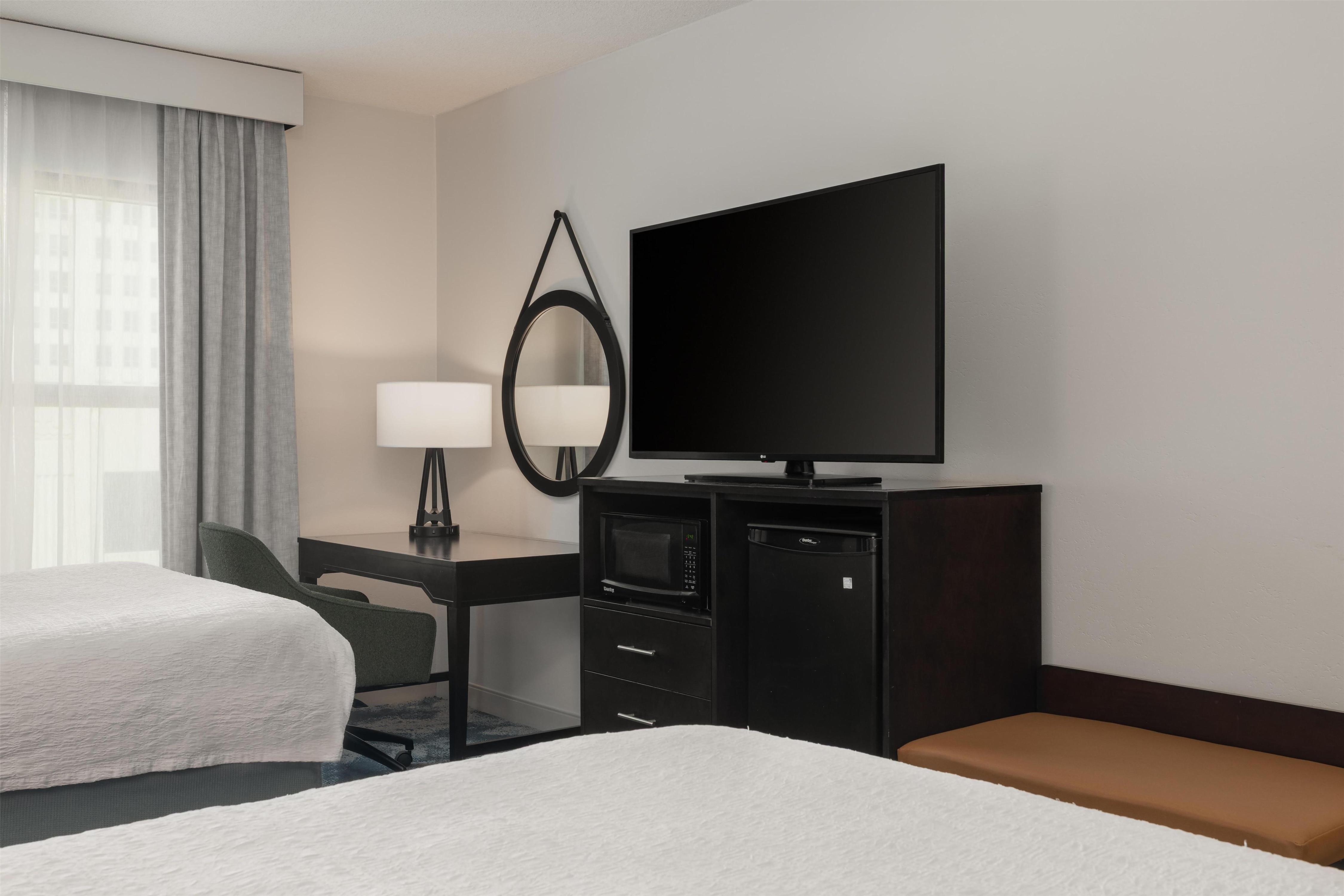 Hampton Inn & Suites Baton Rouge Downtown - Tap to explore photos