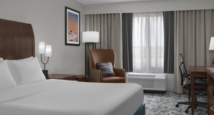 Hilton Garden Inn Annapolis Room Type - 1 KING W DRINKS-SNACKS