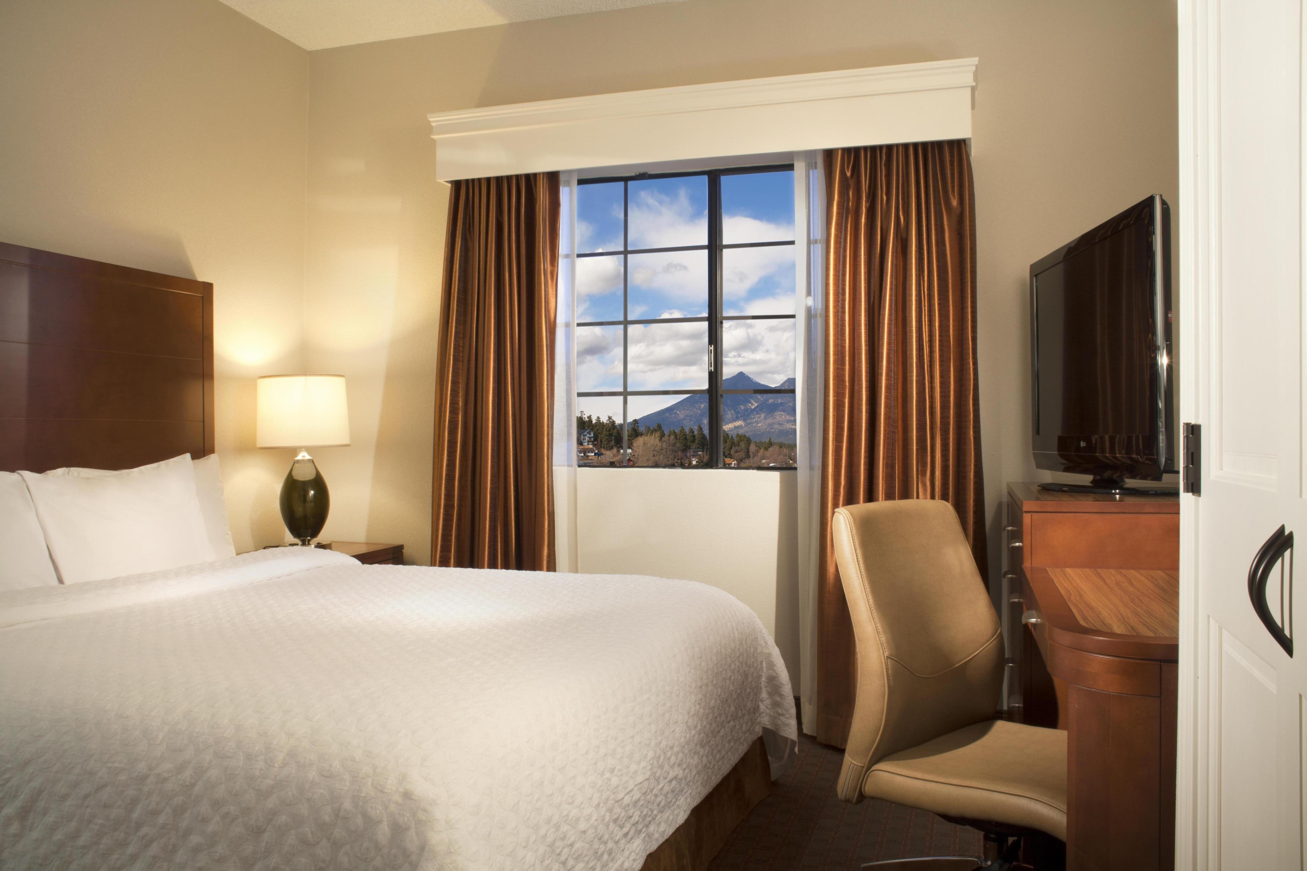 Embassy Suites Flagstaff - Tap to explore photos