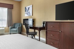Best Western Plus Fredericton Hotel & Suites
