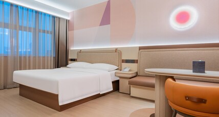 Dorsett Wuhan Room Type - Business Deluxe Twin Room Dorsett Wuhan Room Type - Business Deluxe Twin Room