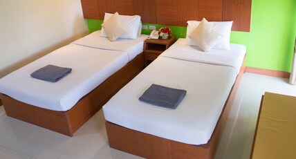 Twin Palms Beachfront Resort Pattaya Room Type - Standard Twin Room