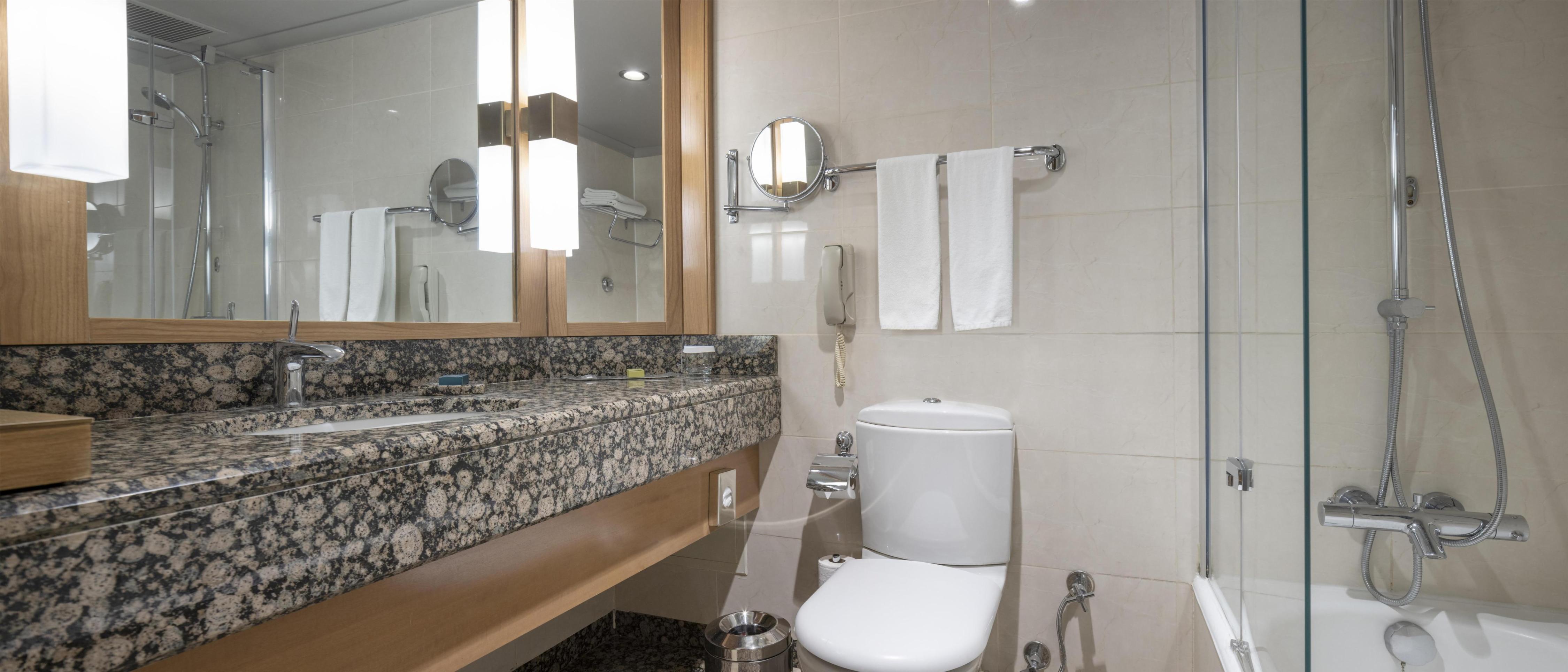 Ankara Hilton Room Type - KING DELUXE SUITE