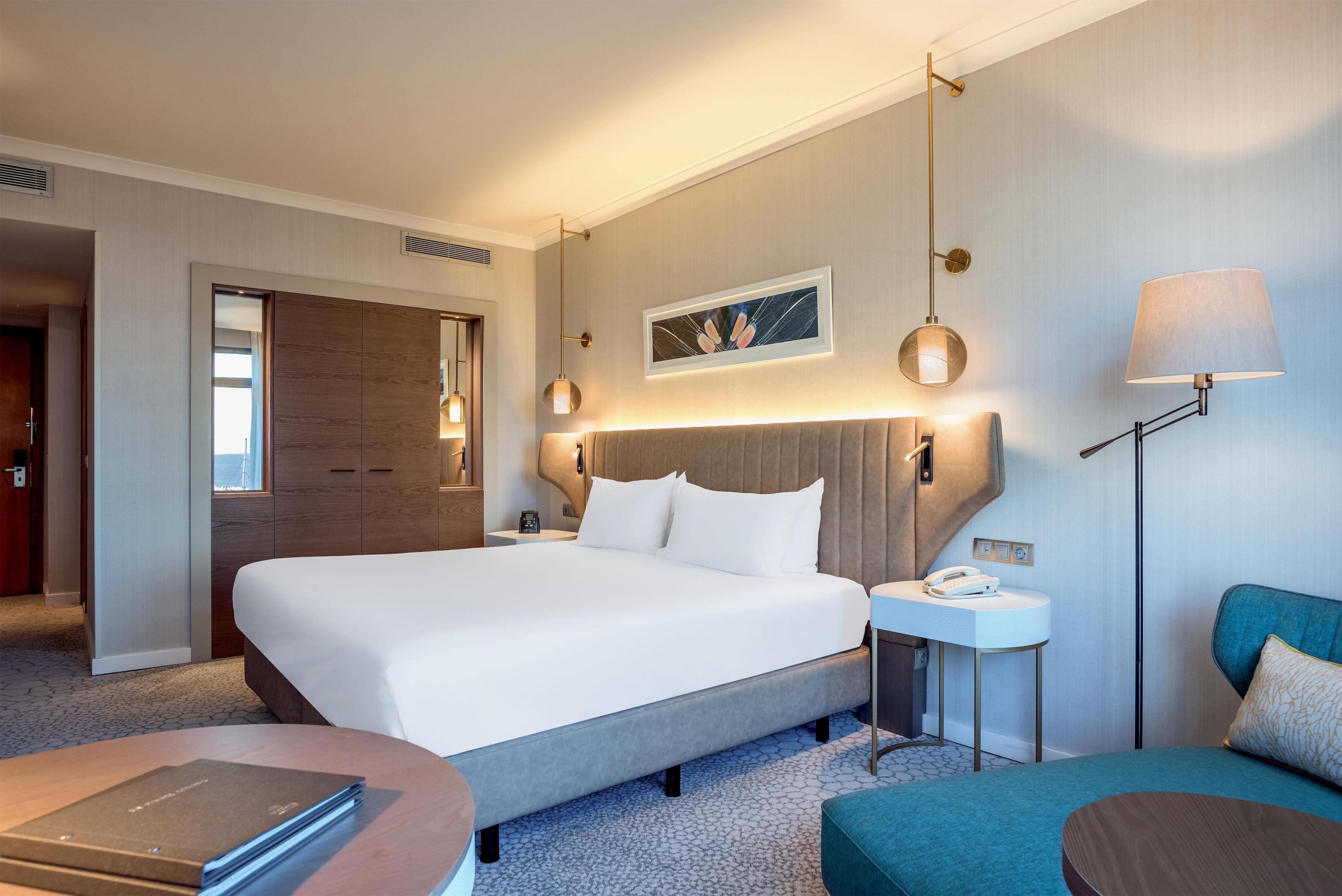 Hilton Diagonal Mar Barcelona Room Type - KING SEA VIEW ROOM