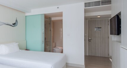 Centara Watergate Pavilion Hotel Bangkok Room Type - Superior City View Twin