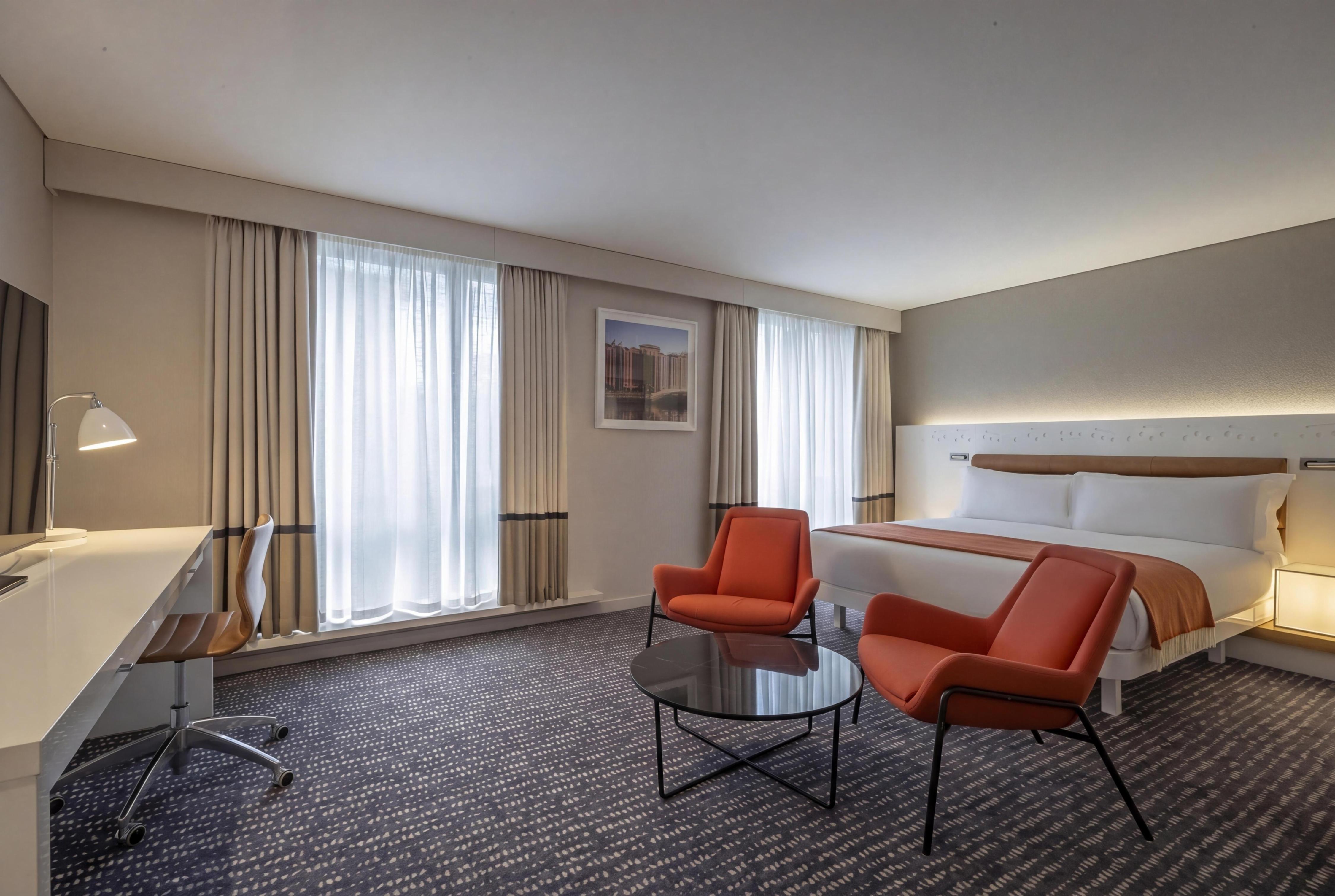 The Morrison Dublin, Curio Collection by Hilton Room Type - KING JUNIOR SUITE