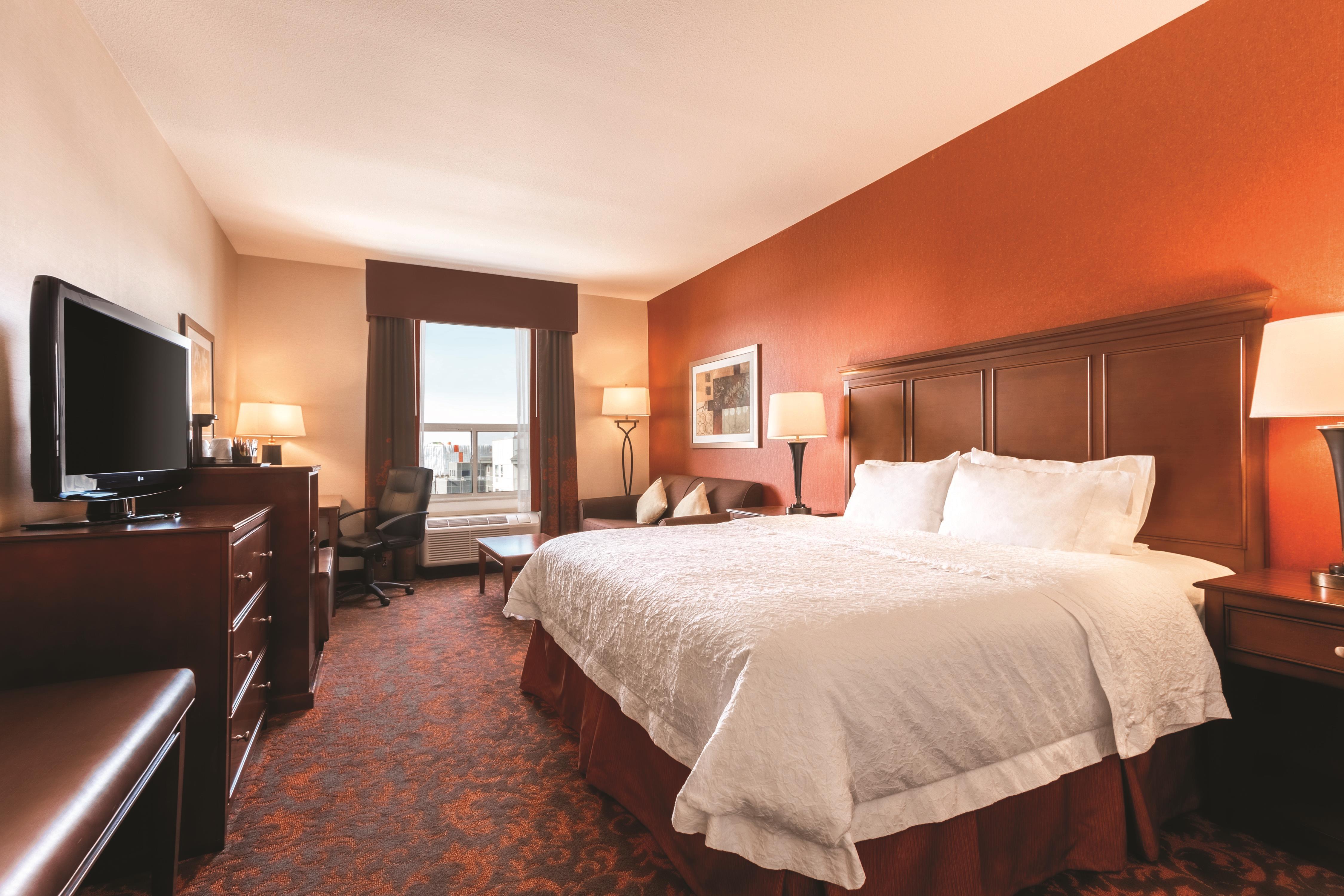 Hampton Inn by Hilton Edmonton/South, Alberta, Canada - Tap to explore photos