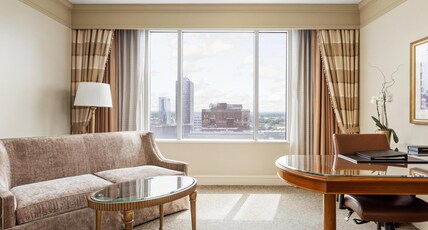 Conrad Indianapolis Room Type - SUPERIOR ROOM 1 KING BED