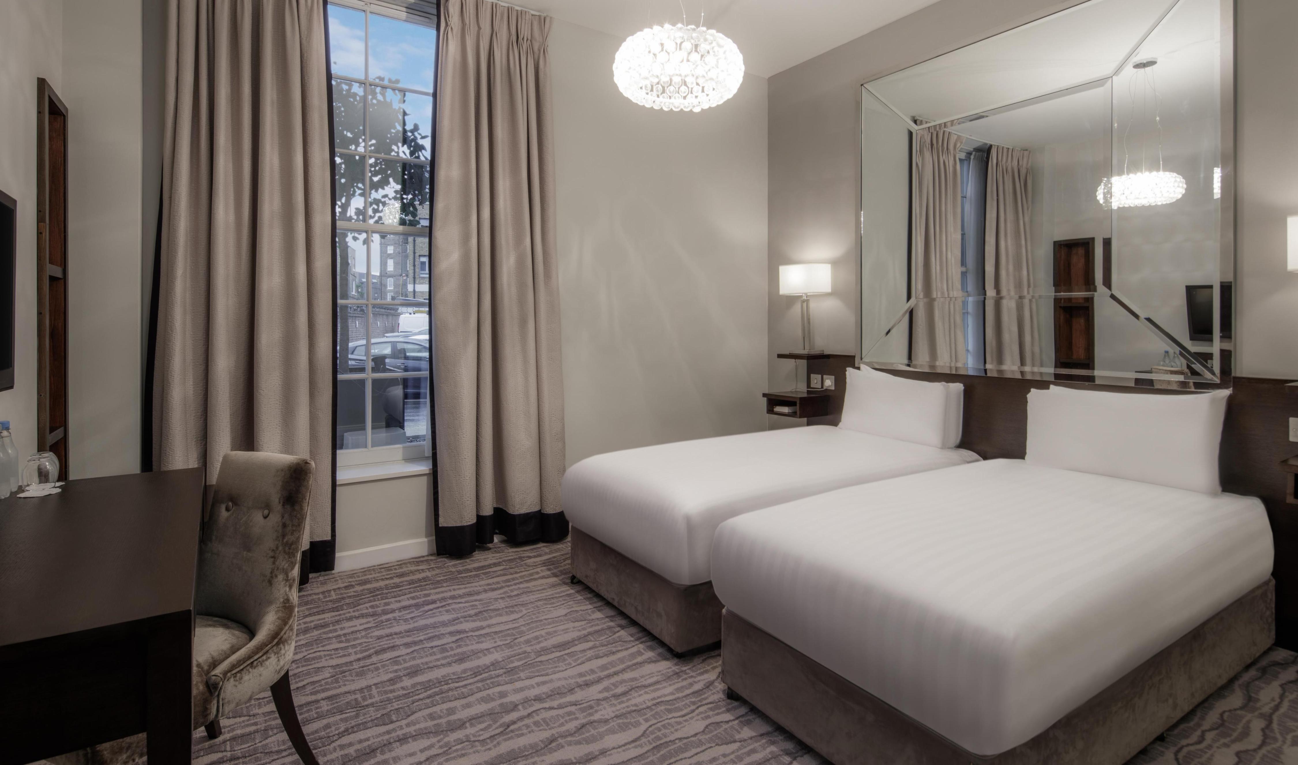DoubleTree by Hilton London - Greenwich - Tap to explore photos