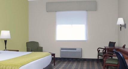 Best Western Plus Miami-Doral/Dolphin Mall Room Type - Suite-1 King Bed, Non-Smoking, High Speed Internet Access, Kitchenette, Full Breakfast