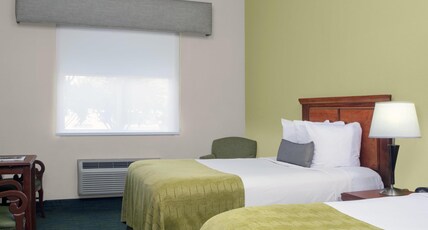 Best Western Plus Miami-Doral/Dolphin Mall Room Type - 2 Double Beds, Non-Smoking, High Speed Internet Access, Microwave, Refrigerator, Full Breakfast