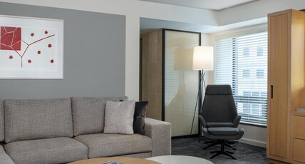 Conrad New York Downtown by Hilton Room Type - 1 KING EXECUTIVE SUITE