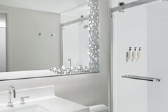 DoubleTree Suites by Hilton Phoenix