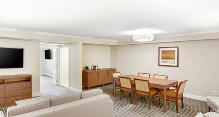 Pointe Hilton Tapatio Cliffs Resort Room Type - 1 KNG 1BDRM AMBASSADOR STE