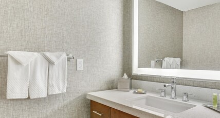 Pointe Hilton Tapatio Cliffs Resort Room Type - 2 QUEEN BED RESORT VIEW
