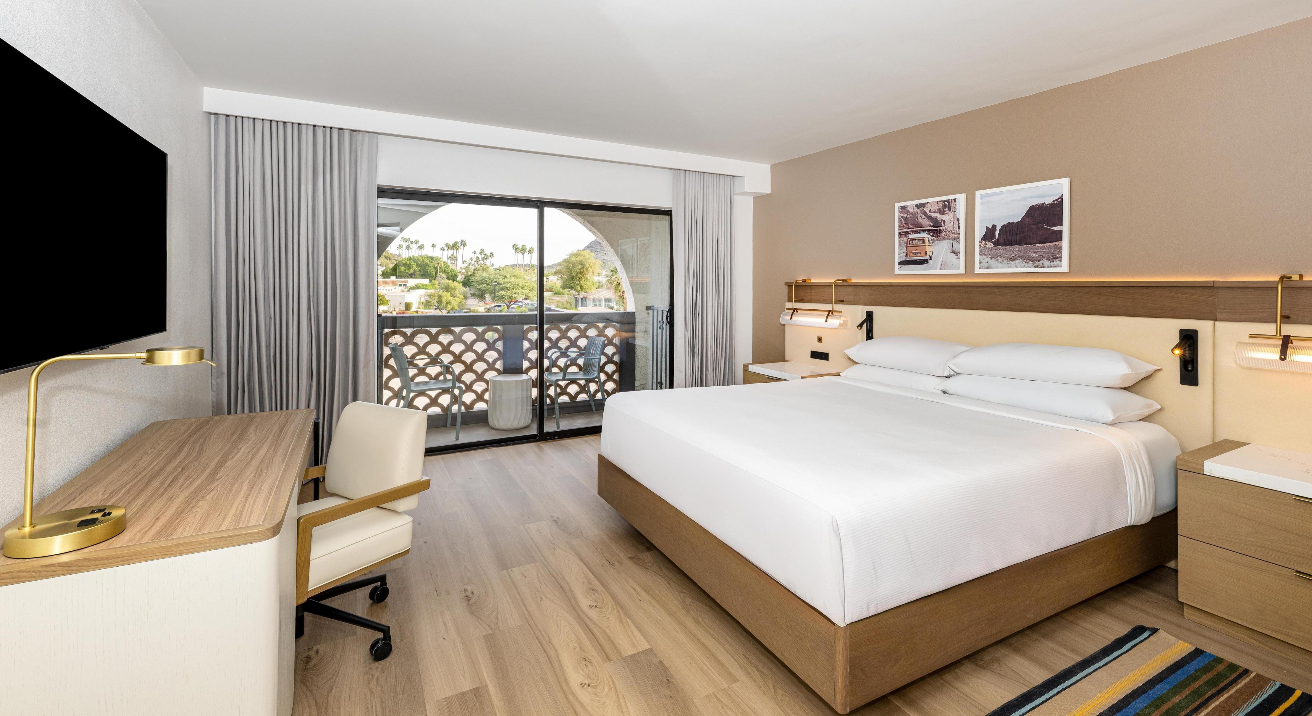 Pointe Hilton Squaw Peak Resort Room Type - 1K DLX 1 BDRM STE CTYRD VW