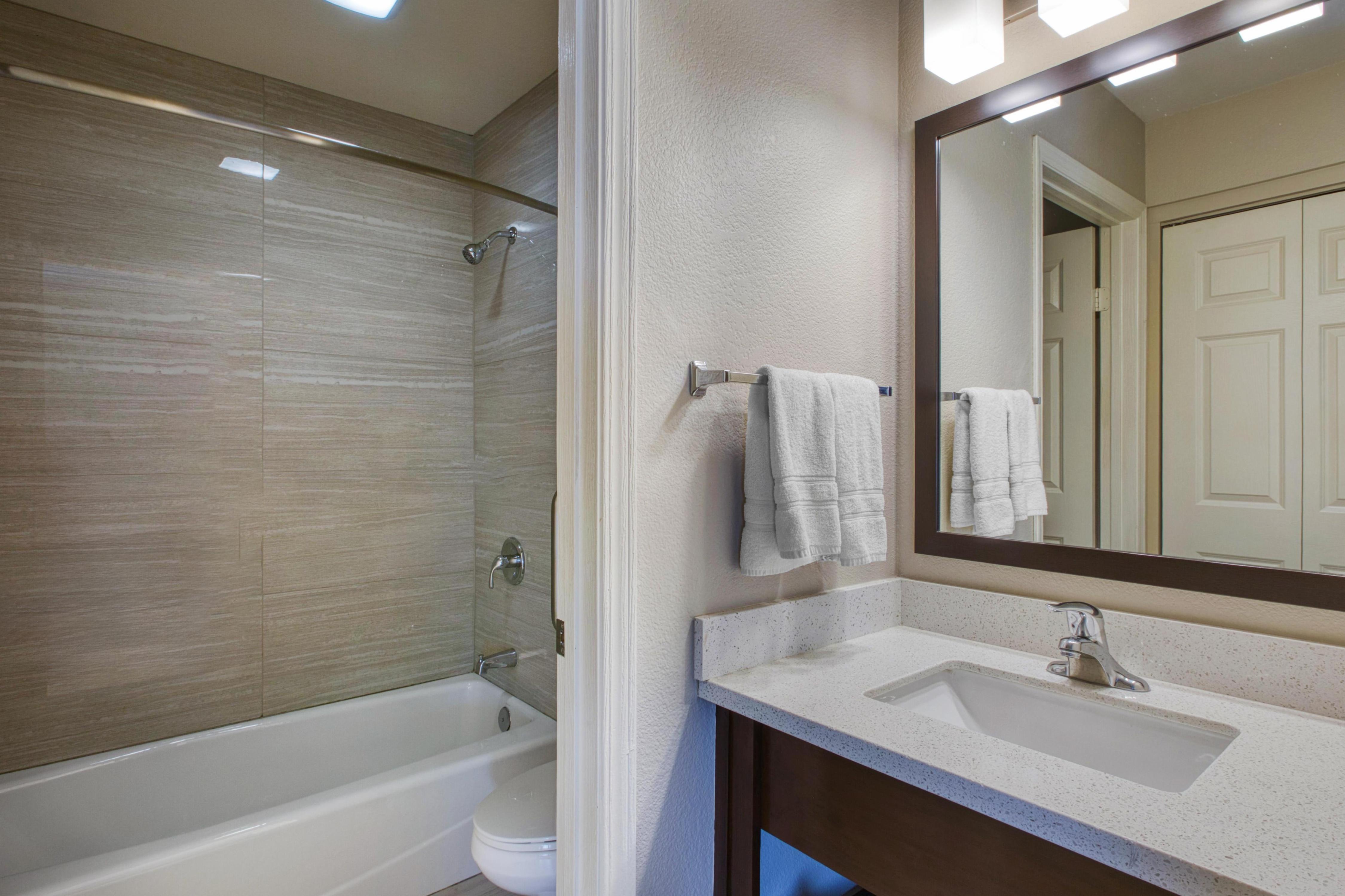 Best Western North Phoenix Hotel Room Type - 1 King Bed, Non-Smoking, Sofabed, Pet Friendly Room, Microwave And Refrigerator, Wi-Fi, Full Breakfa Best Western North Phoenix Hotel Room Type - 1 King Bed, Non-Smoking, Sofabed, Pet Friendly Room, Microwave And Refrigerator, Wi-Fi, Full Breakfa