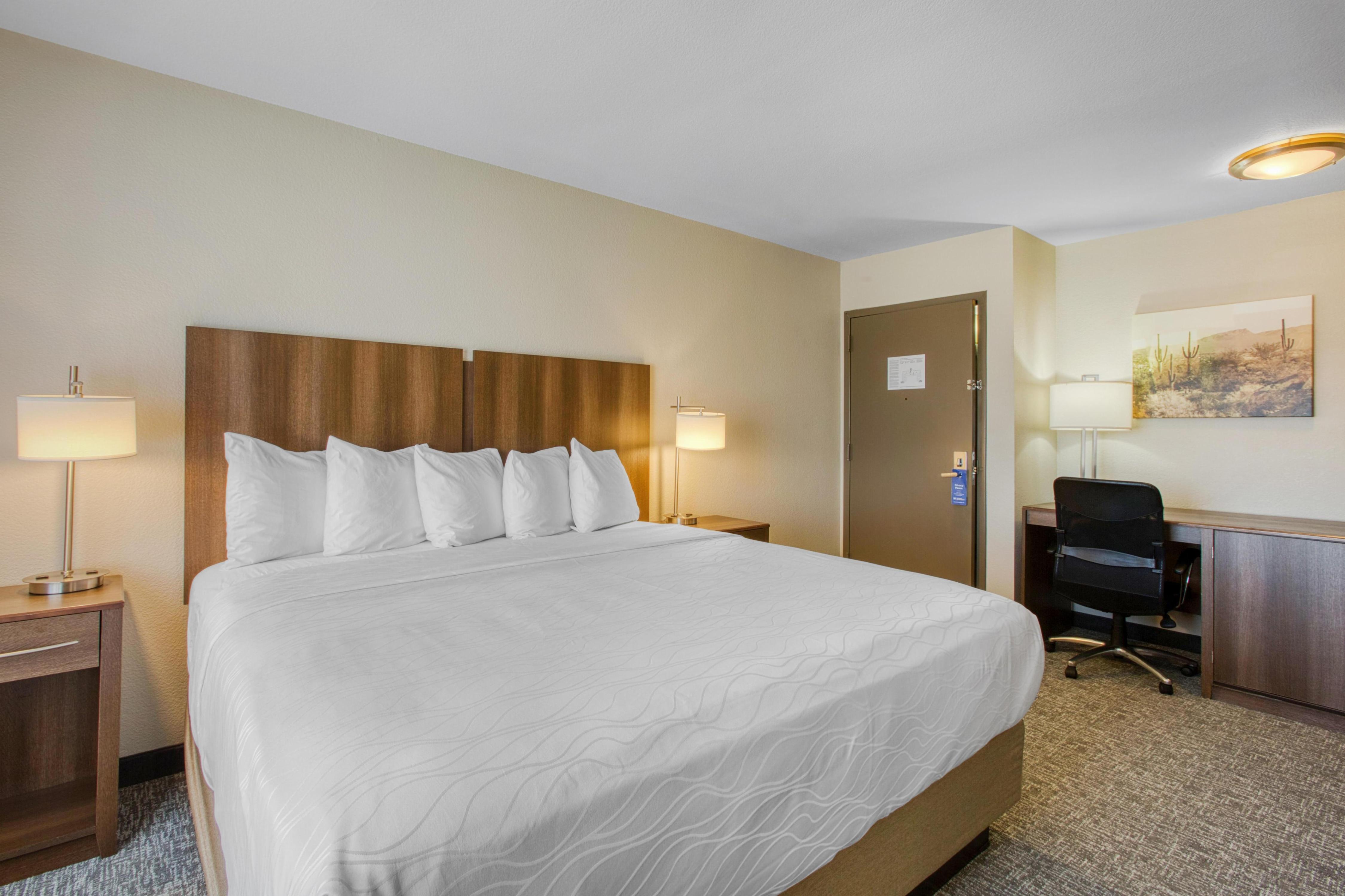 Best Western North Phoenix Hotel Room Type - 1 King Bed, Non-Smoking, Microwave And Refrigerator, Work Desk, Wi-Fi, Full Breakfast Best Western North Phoenix Hotel Room Type - 1 King Bed, Non-Smoking, Microwave And Refrigerator, Work Desk, Wi-Fi, Full Breakfast