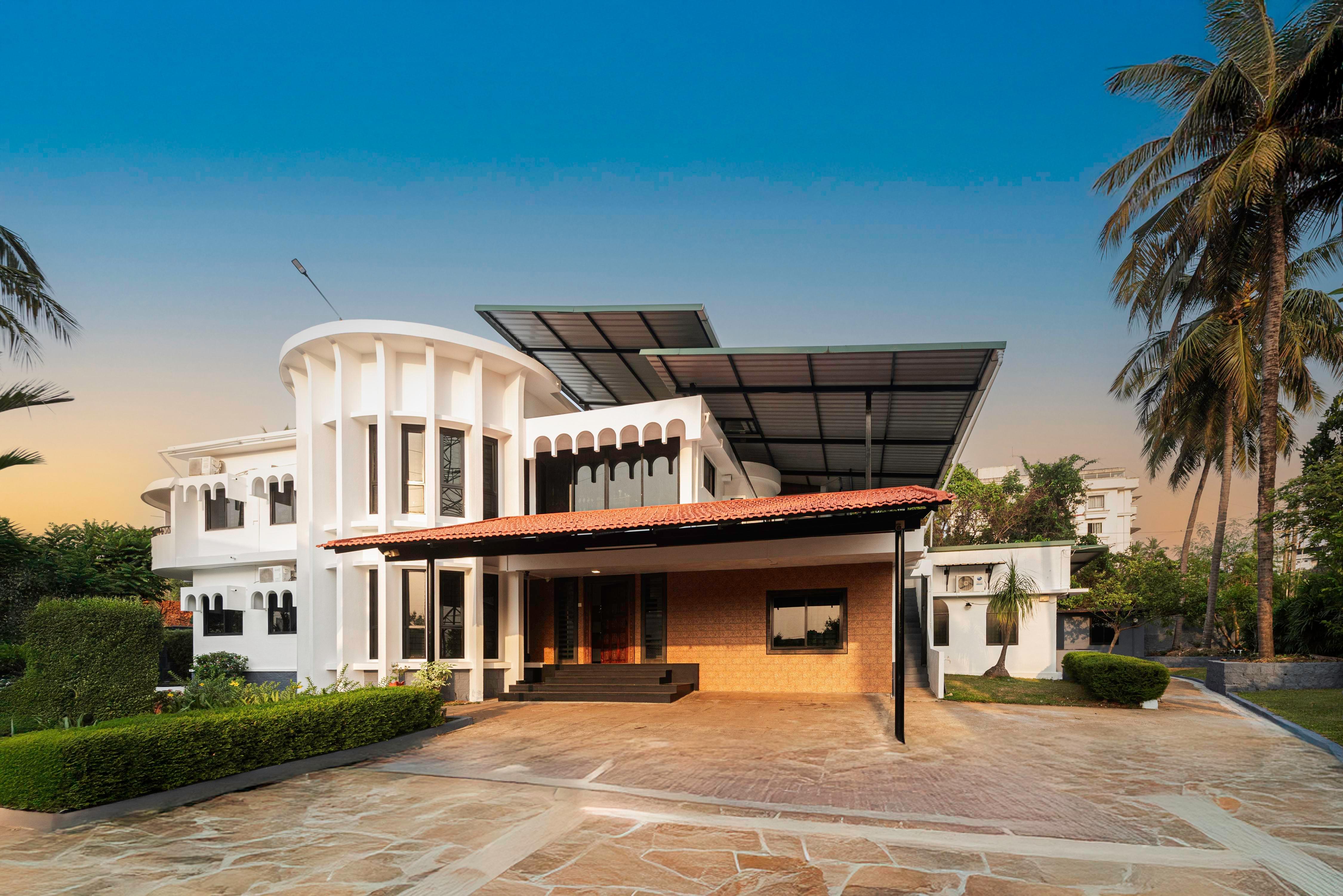 Shoolin Resorts | Rooms & Suites