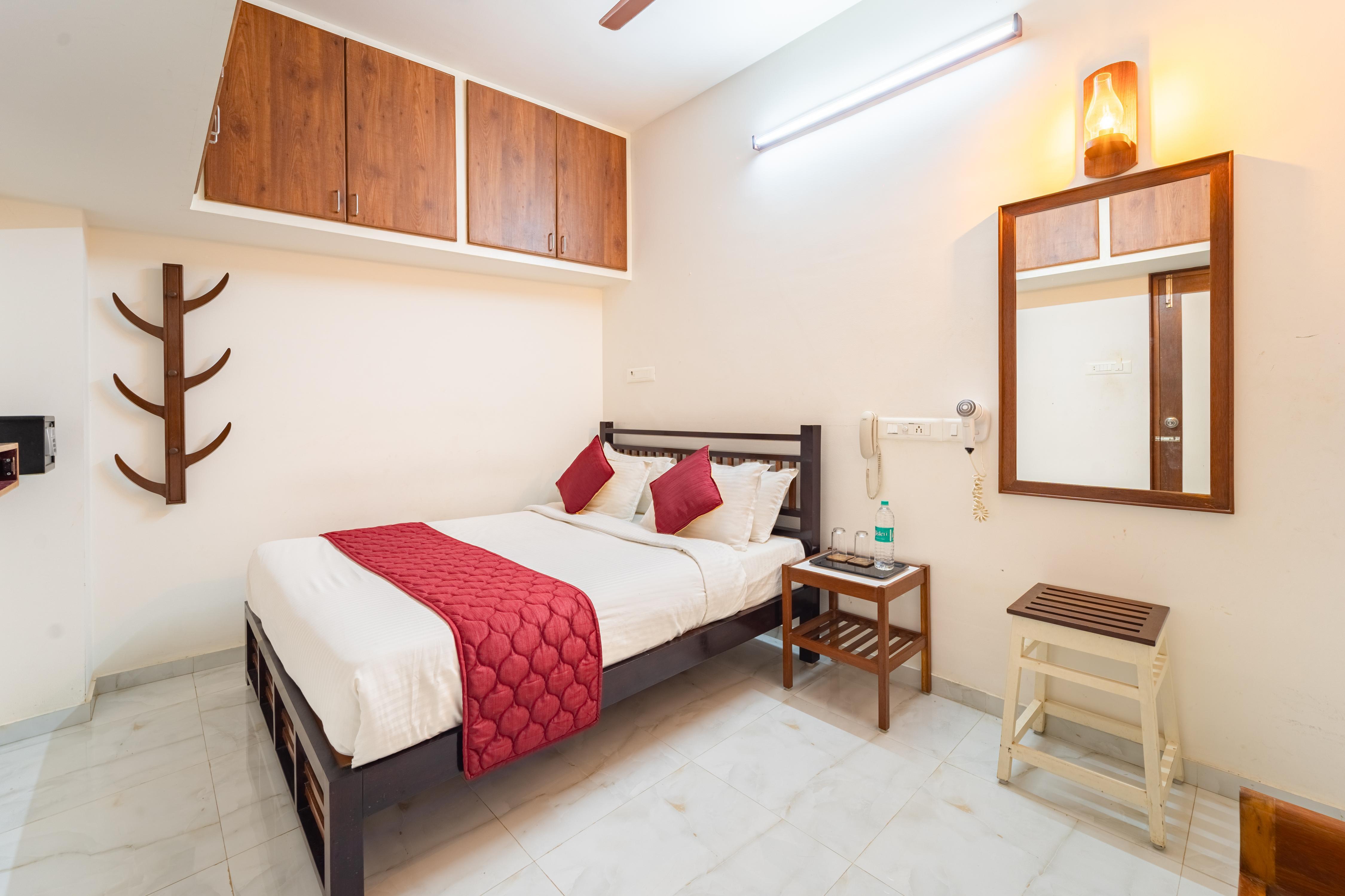 Roscotel Shara Inn Pondicherry - Tap to explore photos