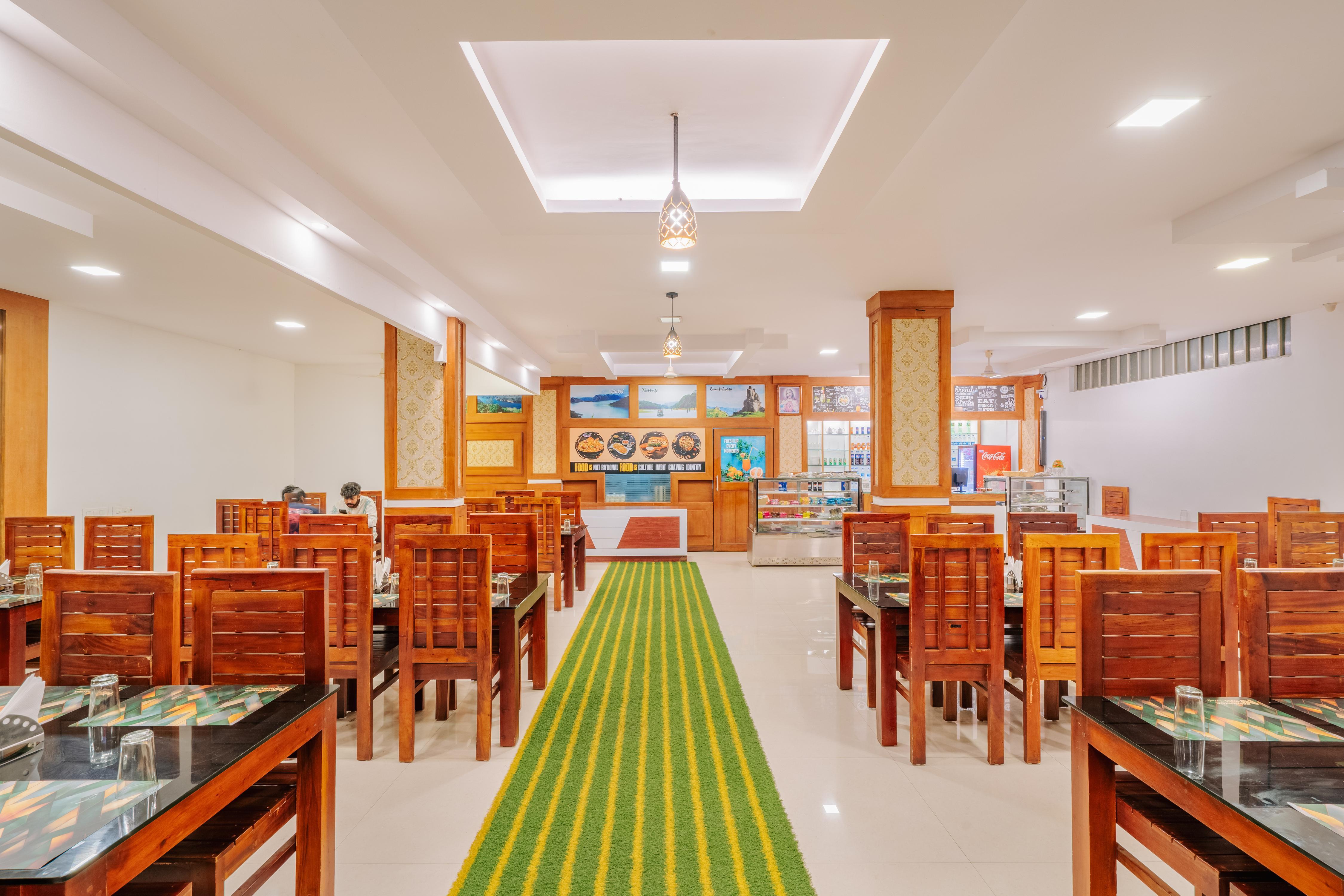 Hotel Mountain Hues Thekkady