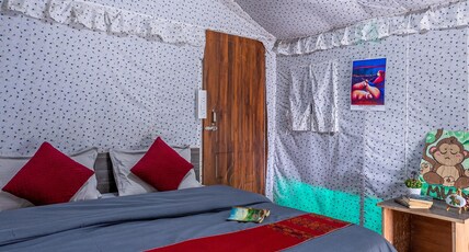 Monkey Mud House Room Type - Swiss tent