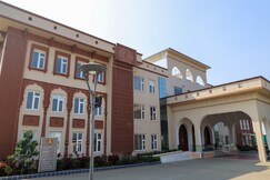 Maharaja Agrasen Palace-Pure Veg.