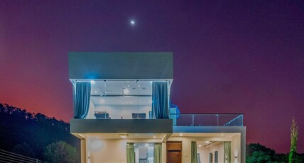 Royal Crown Room Type - Orchid - 3 BR Villa