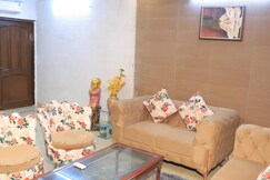 Fortune Home Service Apartment 3Bhk , D-198 Saket