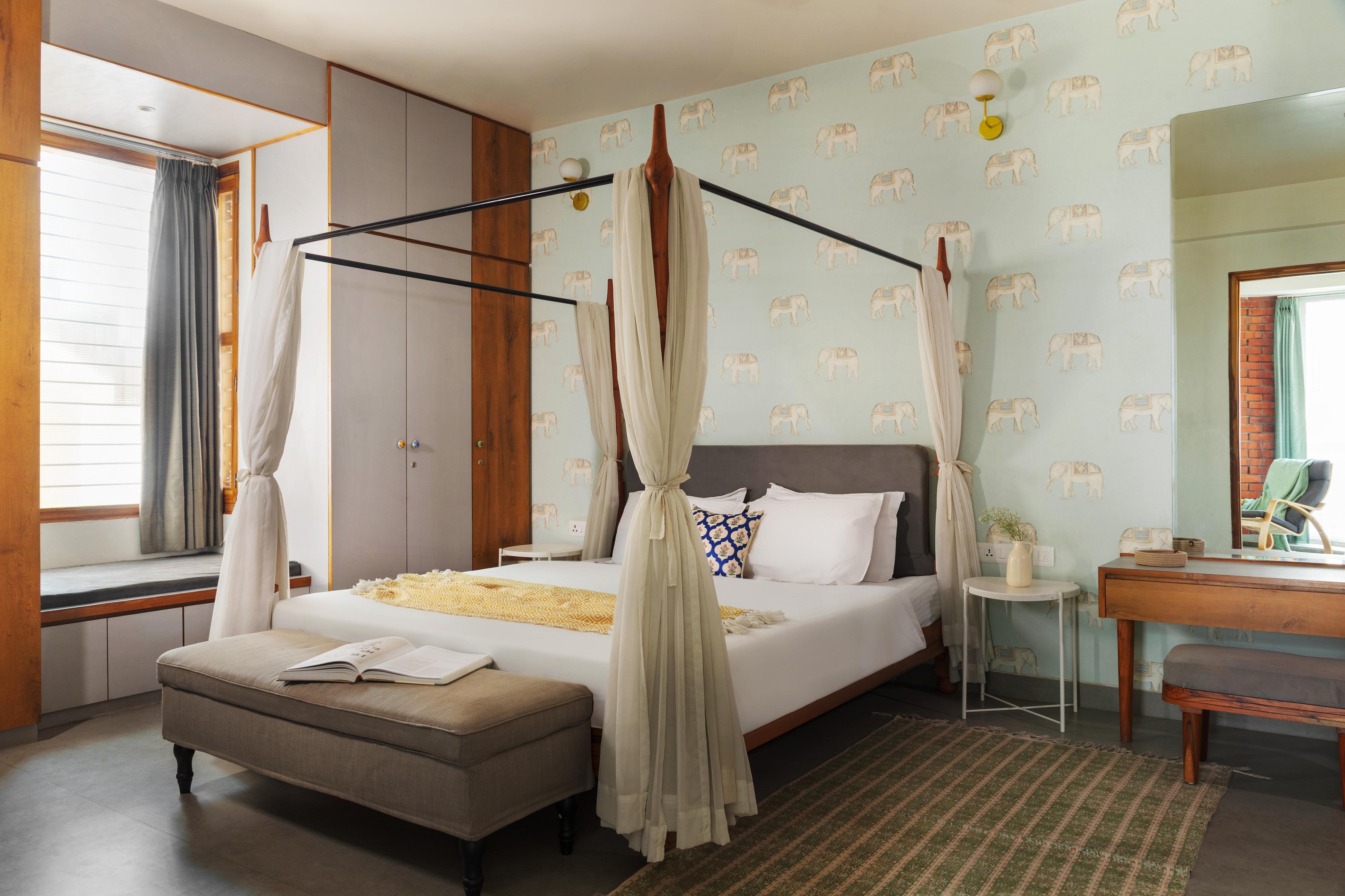 Saur Homestay - Tap to explore photos