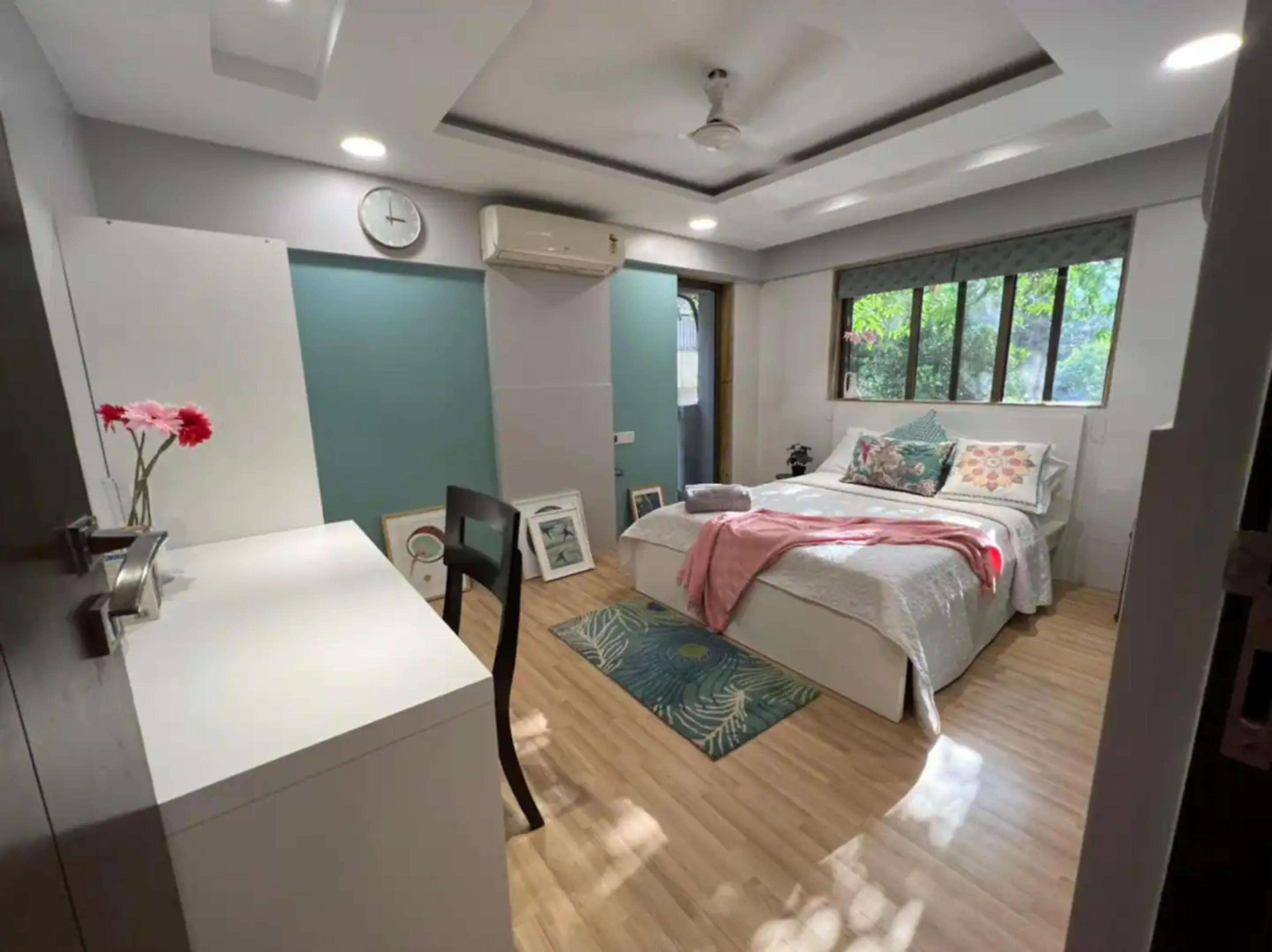Sterling 102, off Carter Road, Bandra West by Connekt Homes