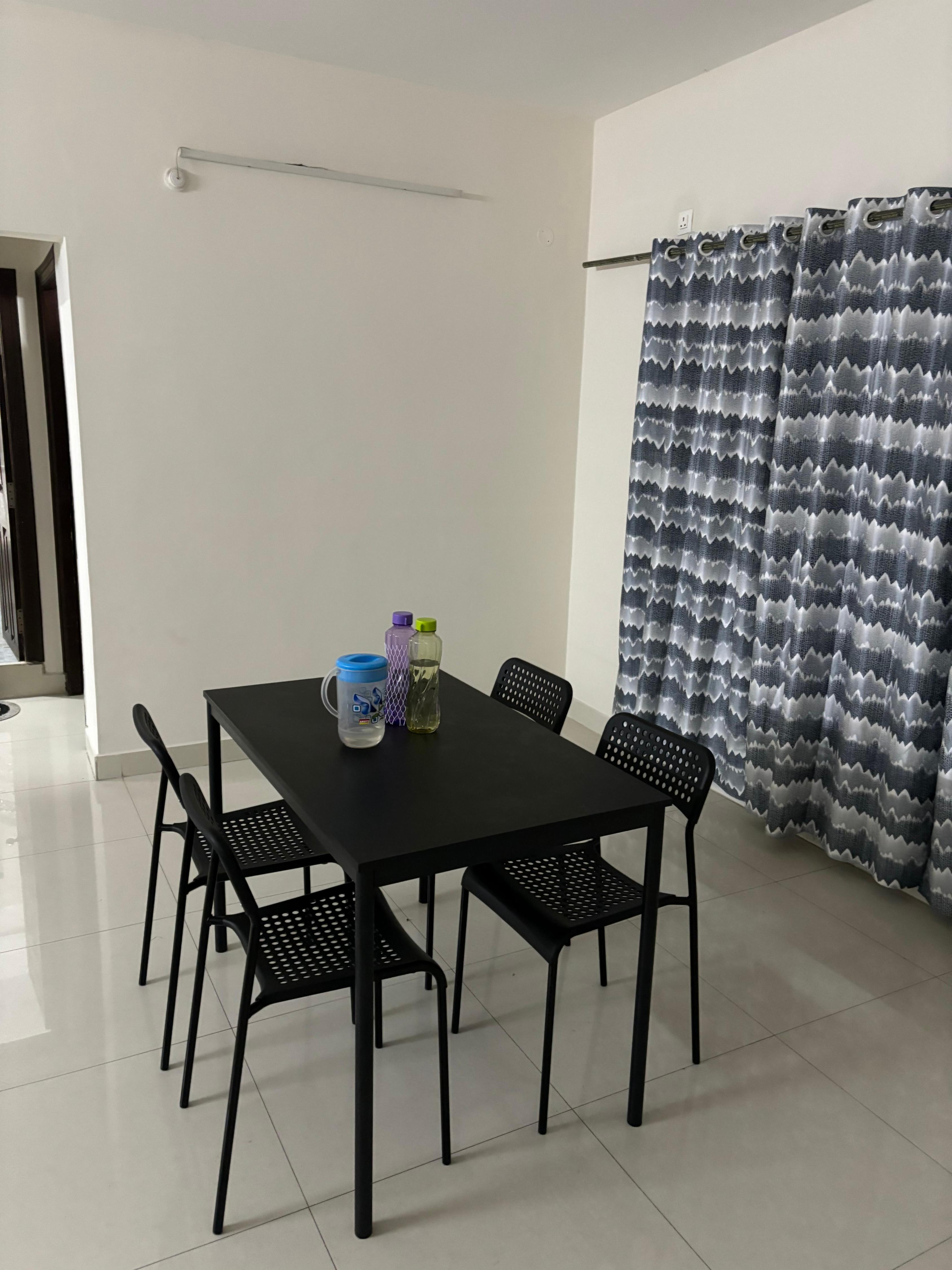 KSR INN Hitex 301 - Tap to explore photos
