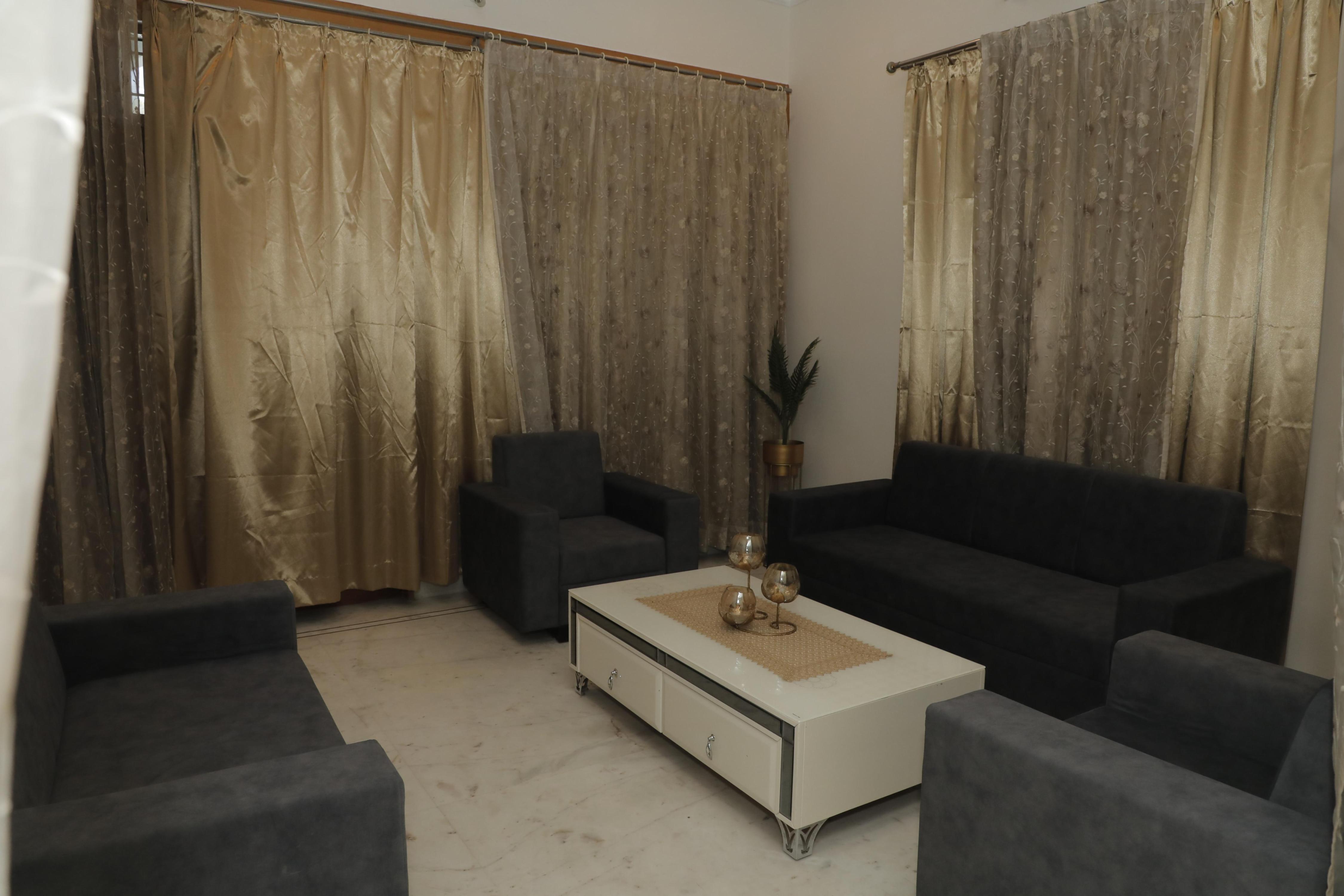 Medhya Boutique Homestay - Tap to explore photos