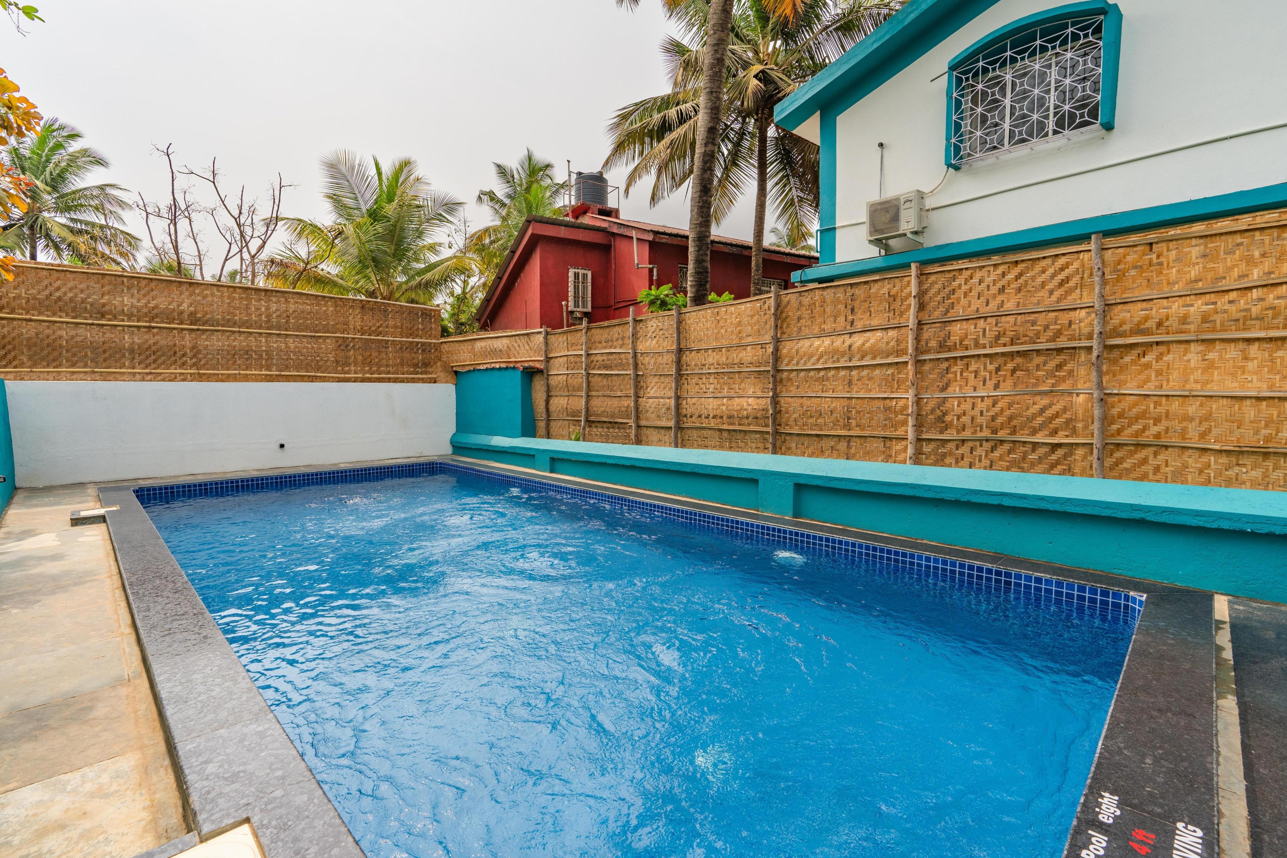Lavish 7 BHK with Private Pool in Vagator - Tap to explore photos