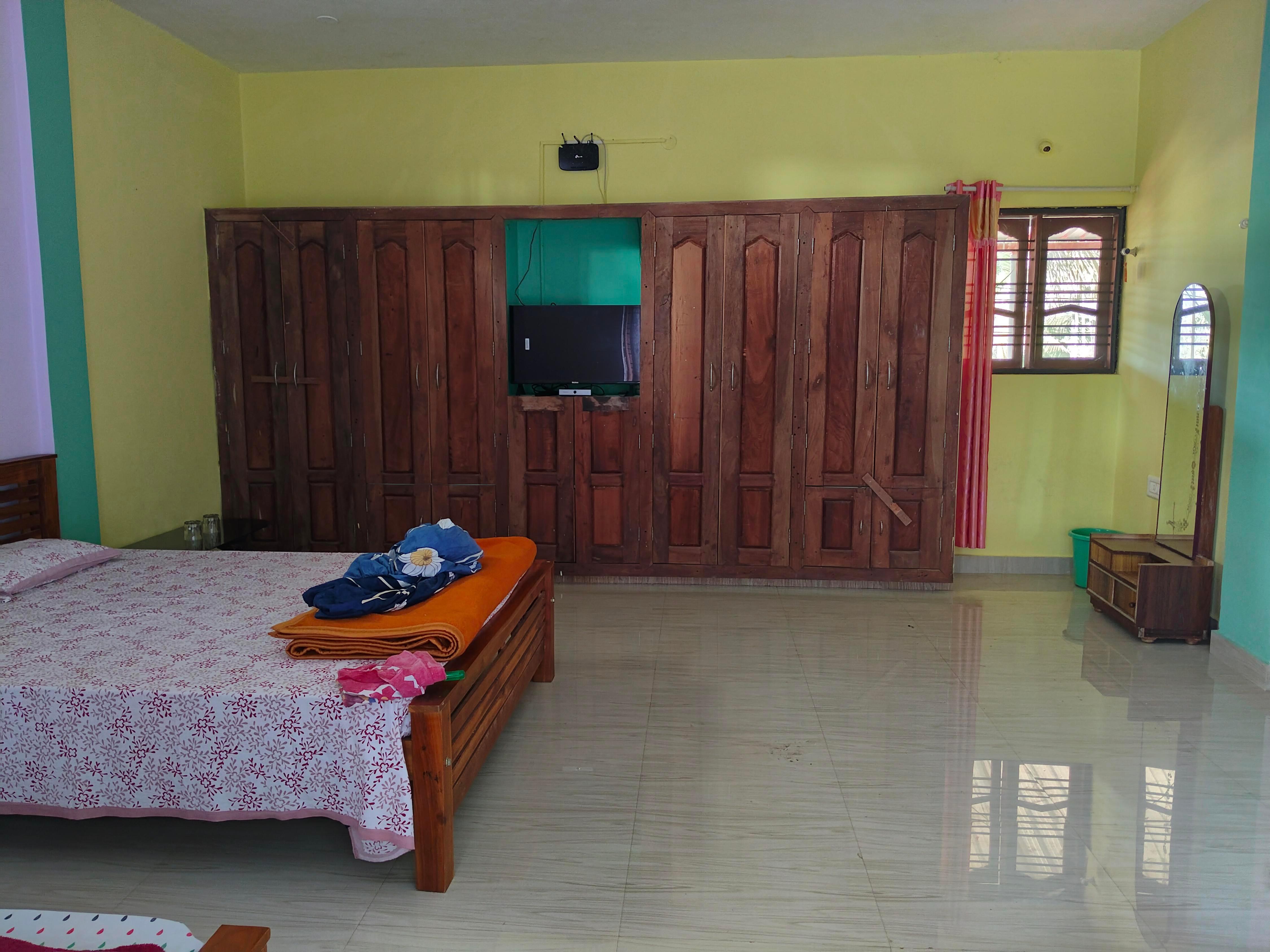 HABIT HOMESTAY - Tap to explore photos