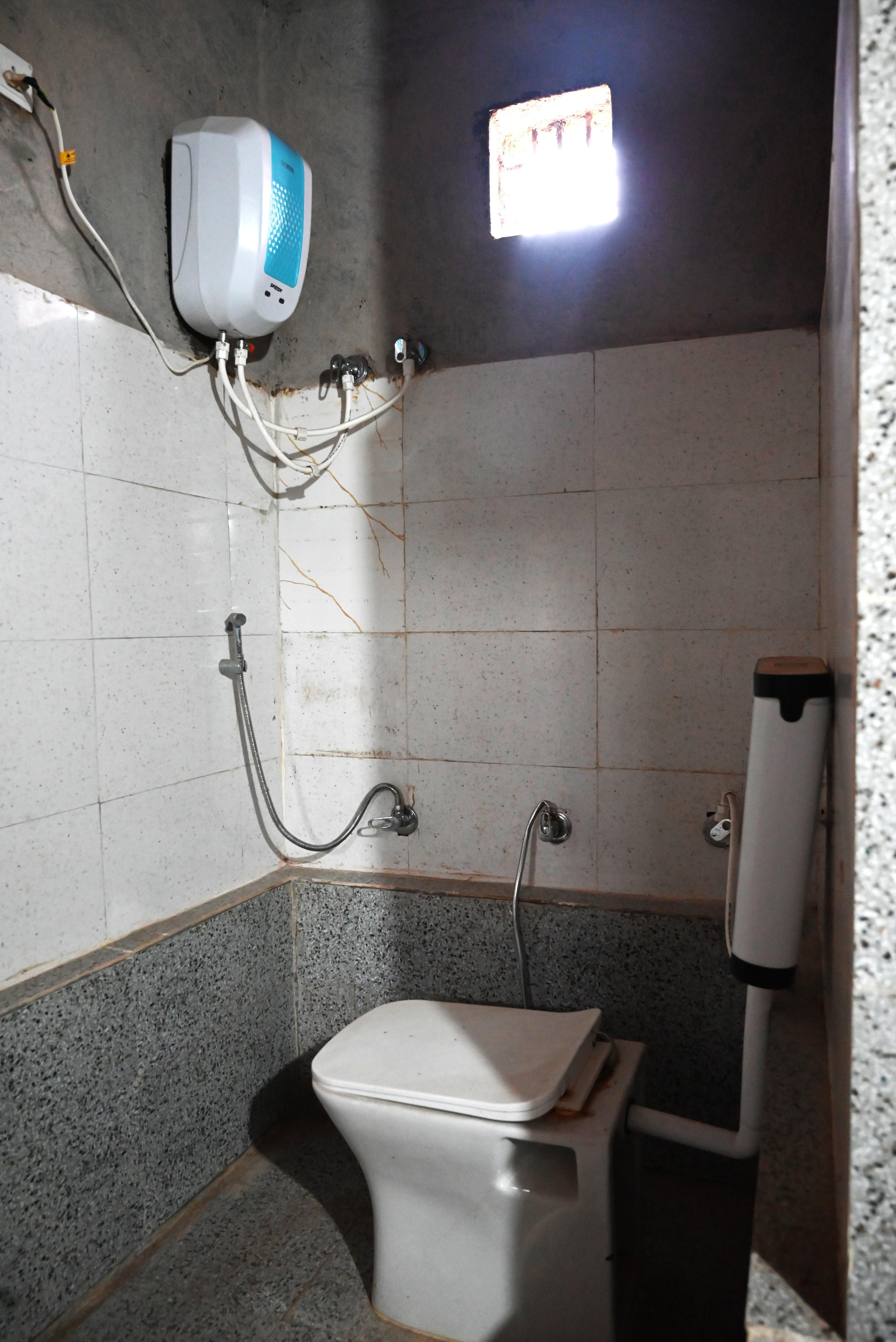 Rani Mahal View Homestay - Tap to explore photos